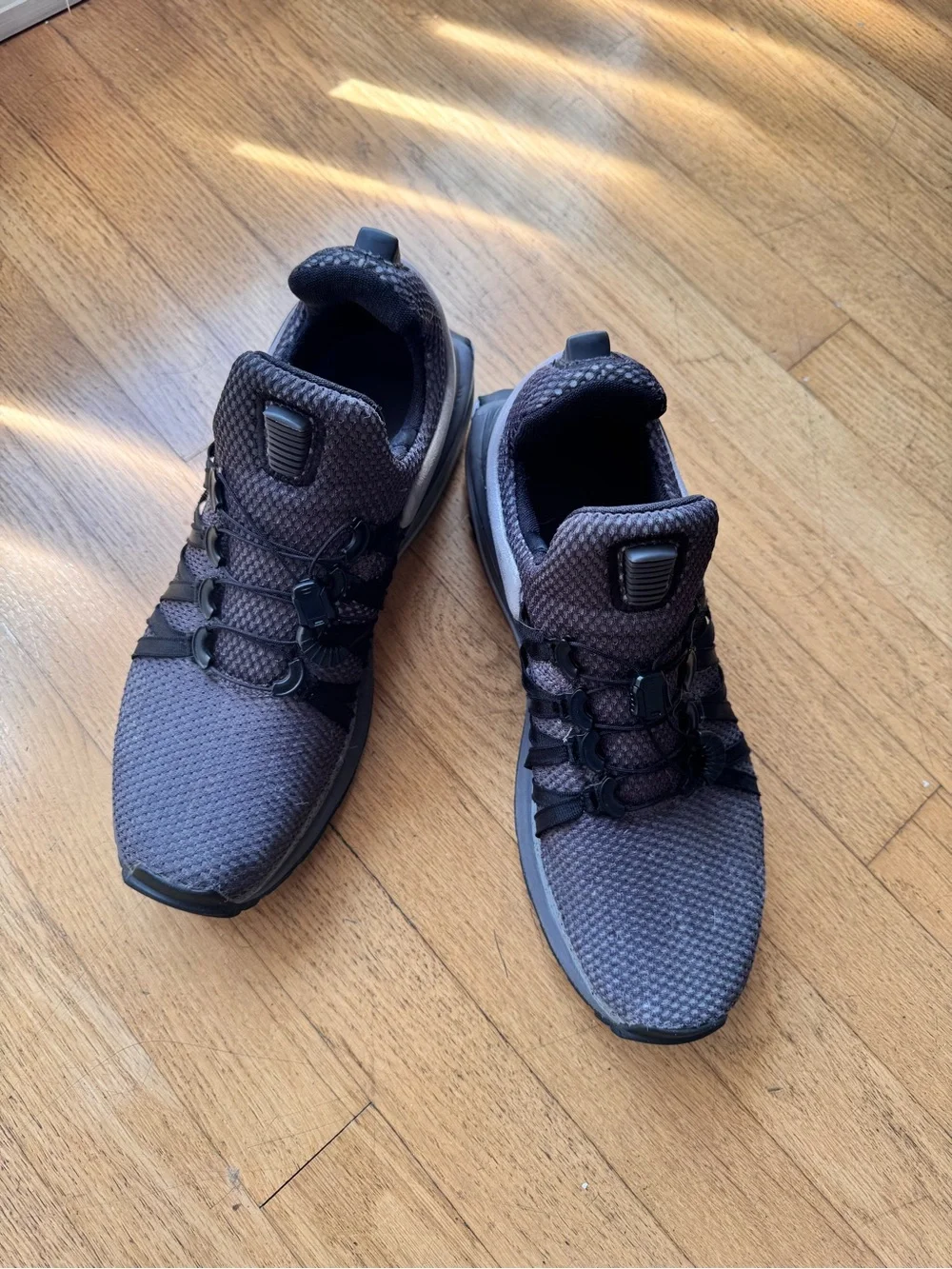 Nike Men’s Grey and Black Athletic Running Shoes size 9